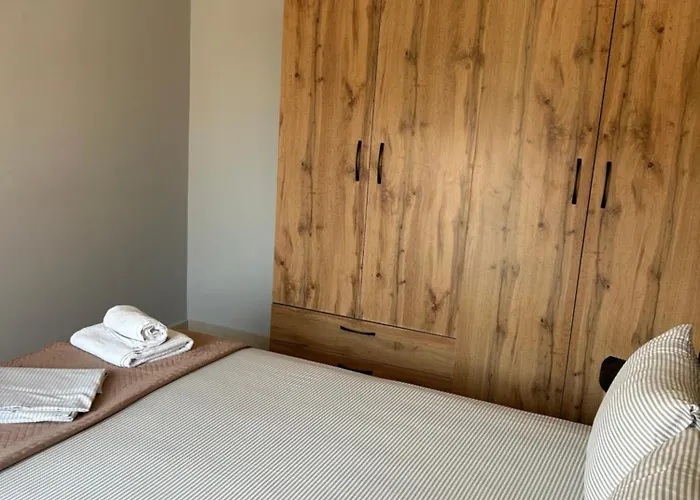 Apartament Ifi's 2